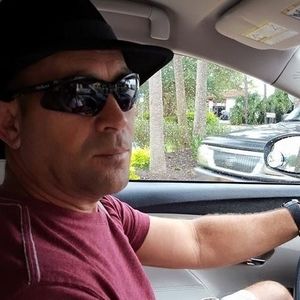 Meet your Posher, Manuel